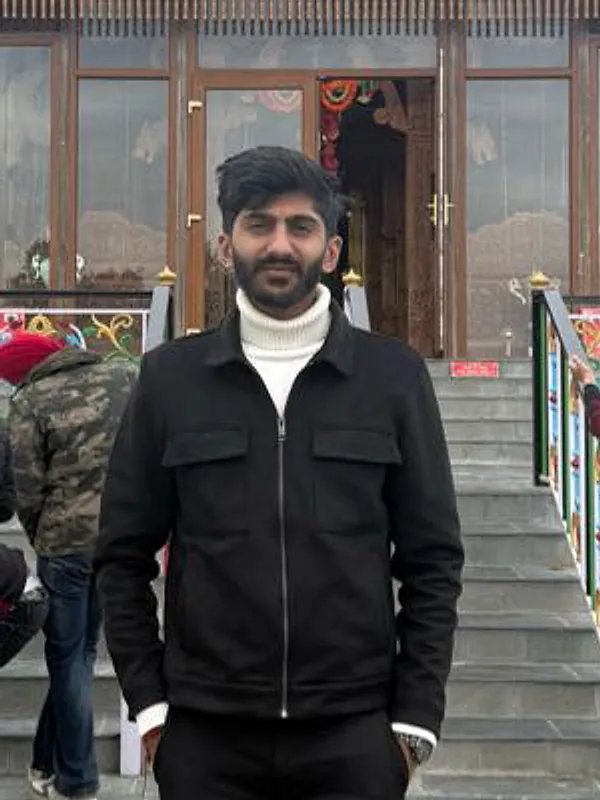 Vibhu Dhariwal, Cofounder & CTO at Digital Gratified
